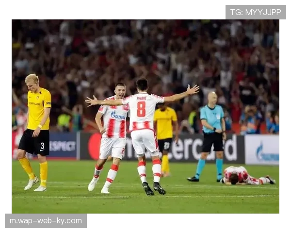 阿什拉夫与万德松边路对决 法甲两强边翼成胜负手